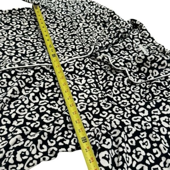 NEW Anne Klein White and Black Cheetah Animal Print Pajama Set Cozy Holiday 3X - Picture 9 of 10